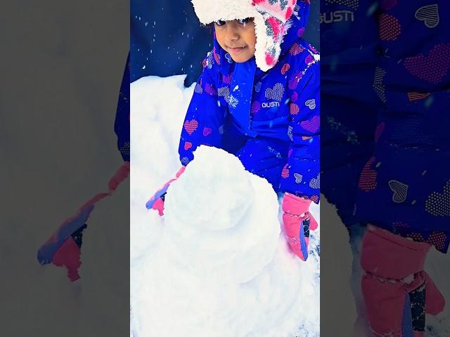 #42 Yami, the snowman ️ #3yearsold #snow #snowman #winter #canada  #alberta #toddler #spreadsmile 