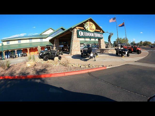 Volta EV Charger, Tanger Outlets to Bass Pro Shops, Glendale, Arizona, 26 February 2023, GX011384