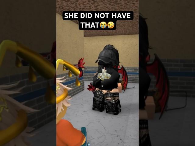 SHE DID NOT HAVE THAT! | ROBLOX MM2