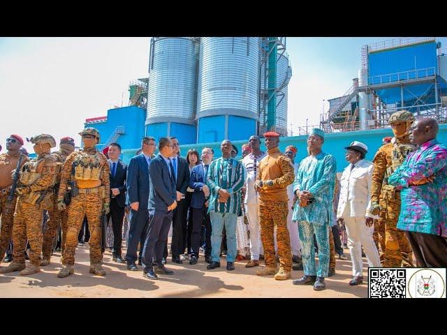 Le capitaine Ibrahim Traoré inaugure une cimenterie à Laongo dans la région du Plateau-Central