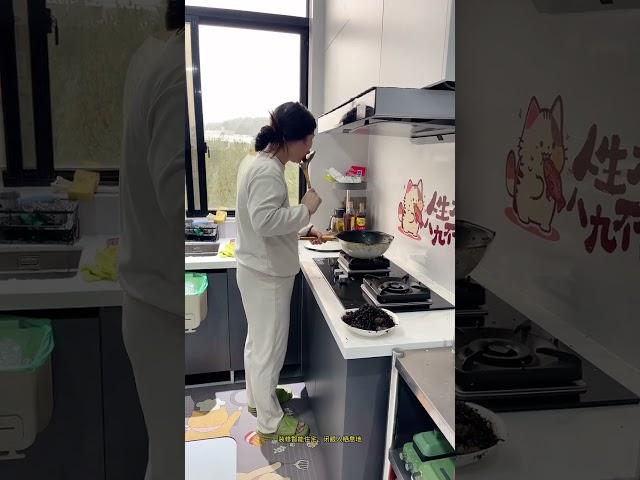#家有栖息地  栖息地智能住宅 结婚15年了，不舍得吃，不舍得穿，打心里感觉挺对不起她的，老婆！以后我会好好爱你……#劇情#家庭#情侶#搞笑#shorts