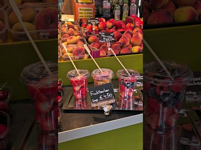 水果杯（Obstbecher）是維也納水果攤與超市熱門銷售方式#travel #nature