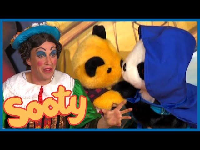 Messing Up the Scene | The Sooty Show