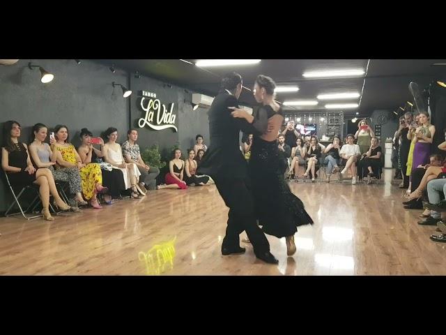 Bruna Estellita  & Julian Sanchez 4/1 / Milonga La Vida / Istanbul