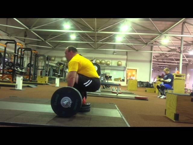 Deadlift training 2x5 210kg RAW Wim Wamsteeker 3-6-2013