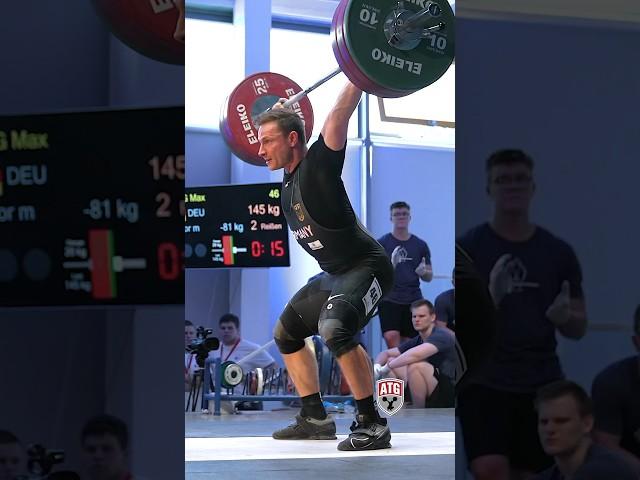 Max Lang  145kg / 319lbs Snatch! #weightlifting #snatch #slowmotion