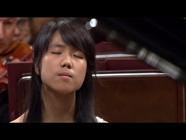 Kate Liu – Piano Concerto in E minor Op. 11 (final stage of the Chopin Competition 2015)