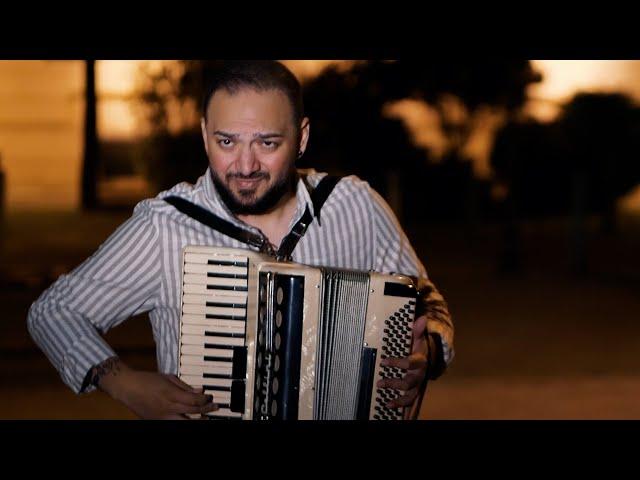 Catalin Ciortan   Dupa rele vin si bune   Instrumental Acordeon Player