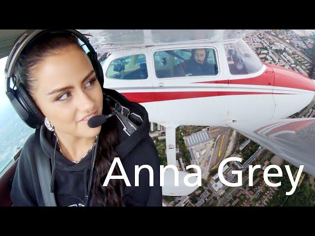 #abgehoben mit Anna Grey | Deep Talk | Mentale Gesundheit | Erfolg | Interview im Flugzeug