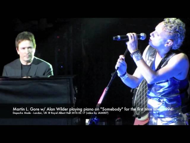 Depeche Mode - Alan Wilder playing piano on "Somebody" London @ Royal Albert Hall 2010.02.17 in HD