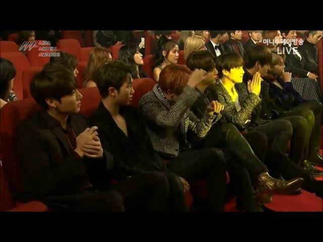 BTS & Blackpink watching each other's performance