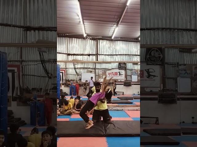 back handspring #gymnast#handspring #shortviral #virallife #backflip#flip #gymnastlife #youtubelife