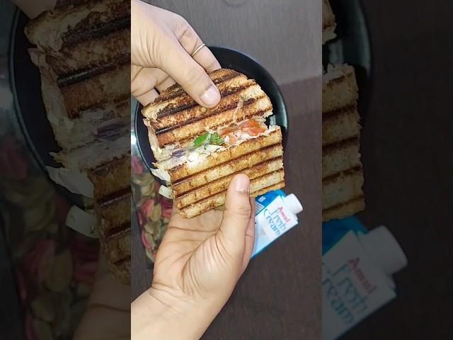 Amul Fresh Cream Sandwich Recipe #ytshorts #review #vegfoodz #tryit #amul #shorts #amulcream