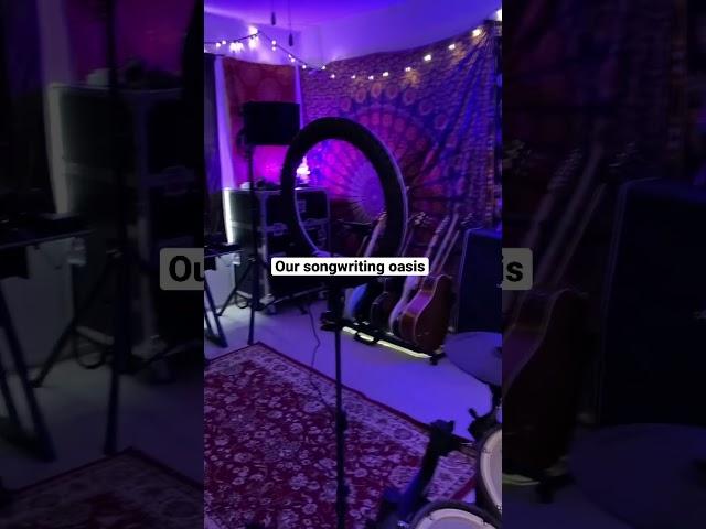 Our songwriting oasis #gunshine #homestudio #songwriter