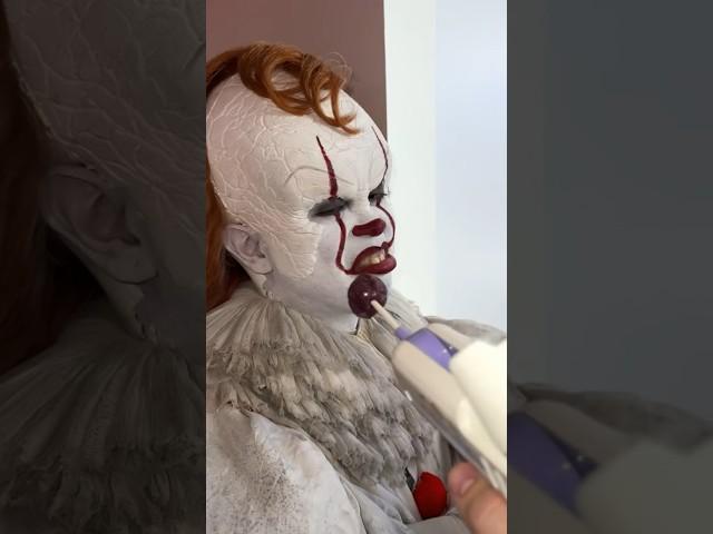 Pennywise doesn’t like Lollipop 