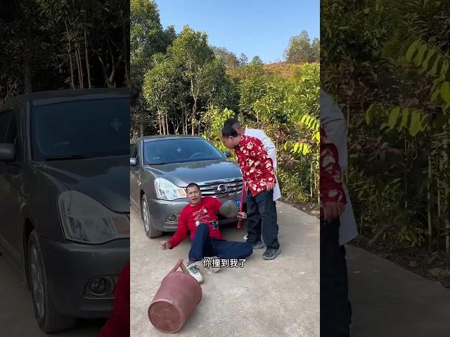 猖狂人贩子光天化日下喷晕美女#反转#农村短剧#正能量#人贩子#shorts