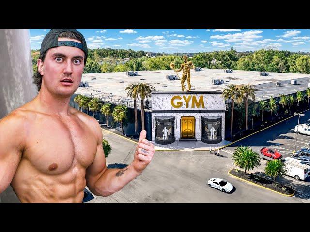 I Survived The Worlds LARGEST Gym!