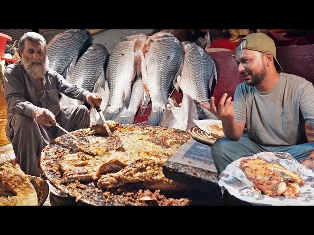 ChaCha Tawa Fish, Peshawar Ghanta Ghar | Traditional Kabab Karhai, Delicious Street Food of Pakistan