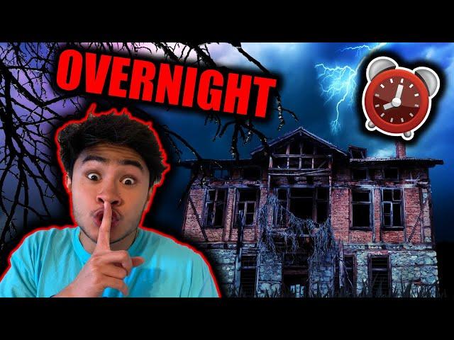 OVERNIGHT CHALLENGE IN HAUNTED HOUSE (GONE WRONG?!)