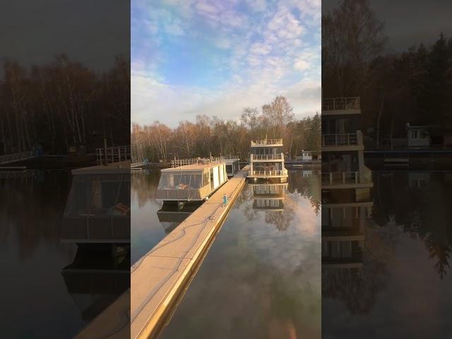 Жизнь на воде #домнаводе #houseboat #хаусбот #весна