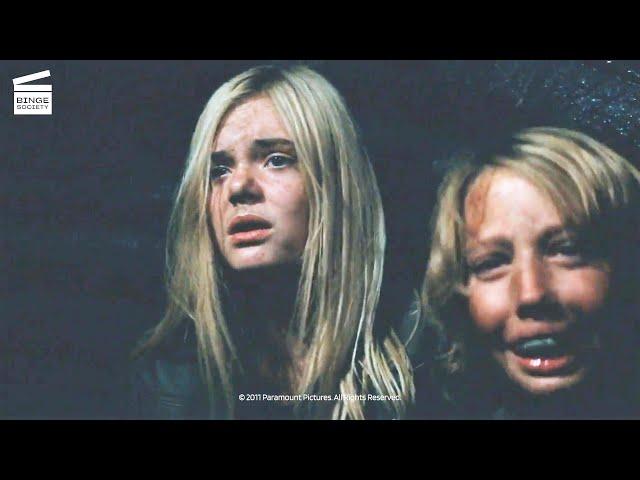 Super 8: Meeting the alien