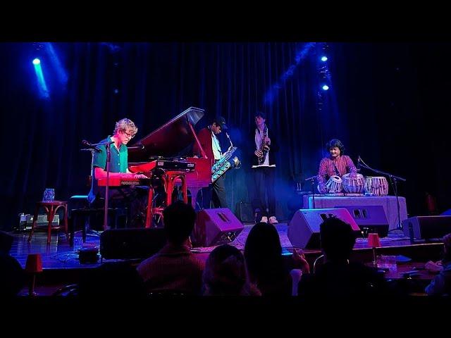 Elijah Fox live in Delhi with Alex Bone, Jacob on Sax and Prashant Trivedi on tabla - the piano man