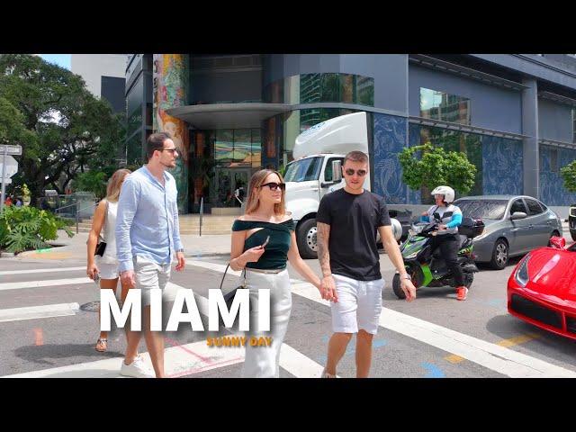 Exploring Miami: A Sunny Day Walking Tour!