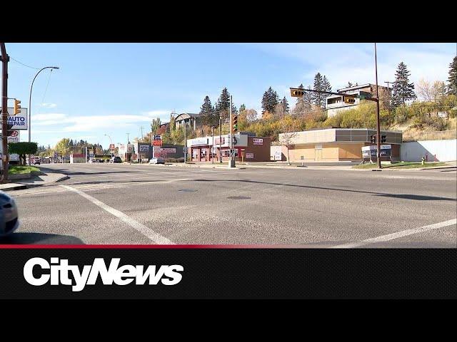 Motorcyclist in hospital after 2-vehicle crash in SE Calgary