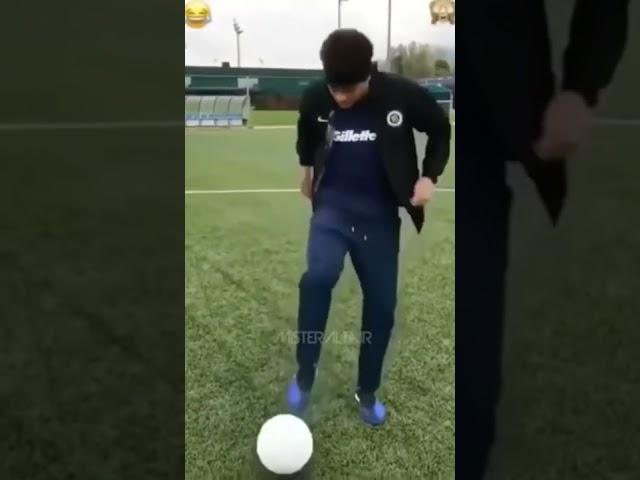 Neymar showing off his skills @mr.Altair