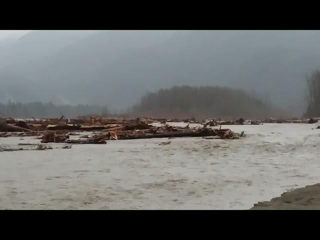 Flood in Hope BC Nov 28 /21*** Coquihalla river & Fraser River FLOOD Hope BC ***