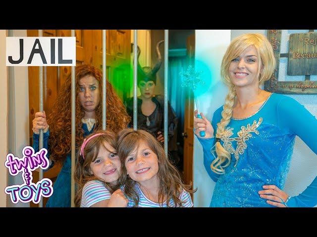 Frozen Elsa sends Princess Merida TO JAIL!! Maleficent learns about Forgiveness