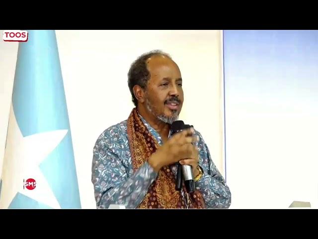 Madaxweyne Xasan Shiikh"Aniga iyo Siilaanyo  dhowr mar ayaan kulanay waxaana kula kaftami jiray .