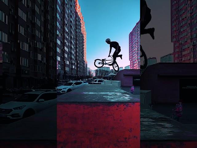 Slow-mo BMX