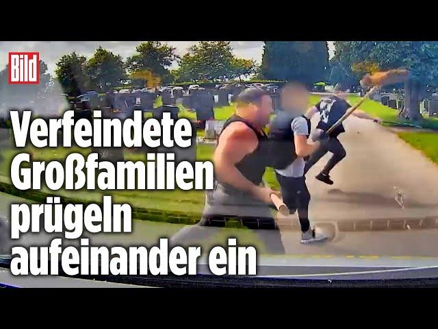 Auf Friedhof: Blutige Schlägerei mit Baseballschlägern, Messern und Macheten