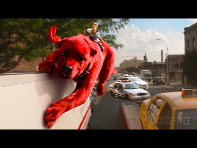 Police can't stop Clifford the big red dog