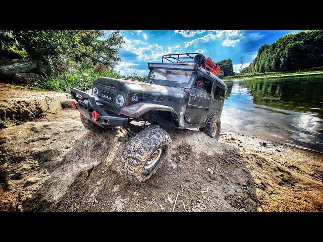 Traxxas TRX4 Toyota FJ40 with 1.9 JCONCEPTS Ruptures