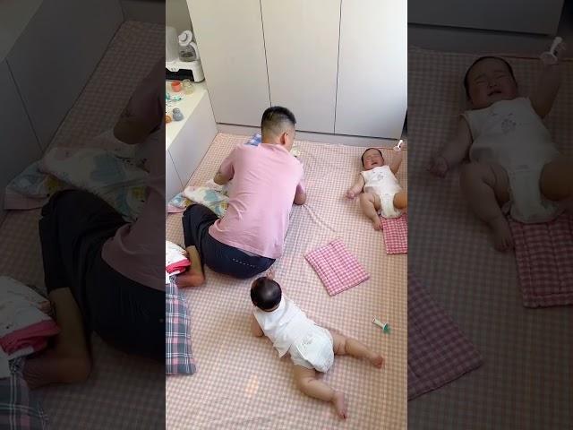 我现在越来越离不开我老婆了 #三胞胎 #Vlog日常 #爸爸带娃