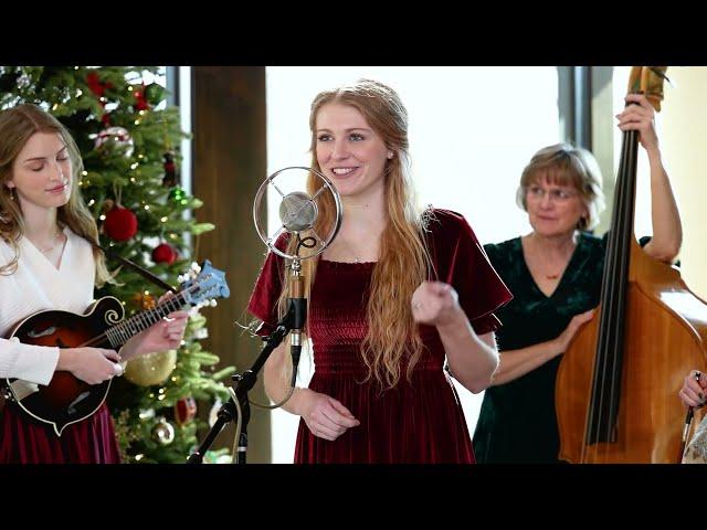 The Christmas Song - The Petersens (LIVE)