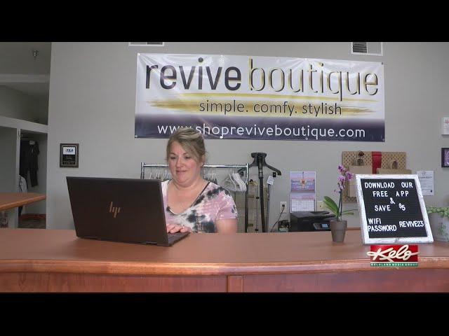 Boutique owner opens storefront in Tea