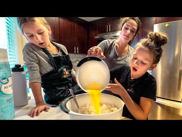 BAKING PIES | FAMILY VLOGGERS