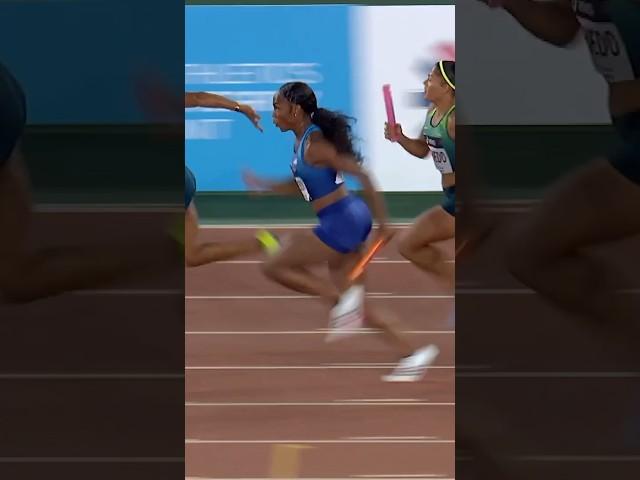 Best ever relay exchange #track #athletics #Olympics #Paris2024