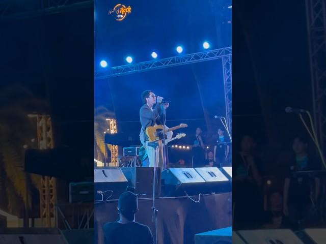 Tunwa Ketsuwan @genierock #paperplane #paperplaneband