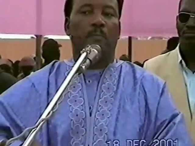 Visite Issoufou Mahamadou à Arlit en 2001