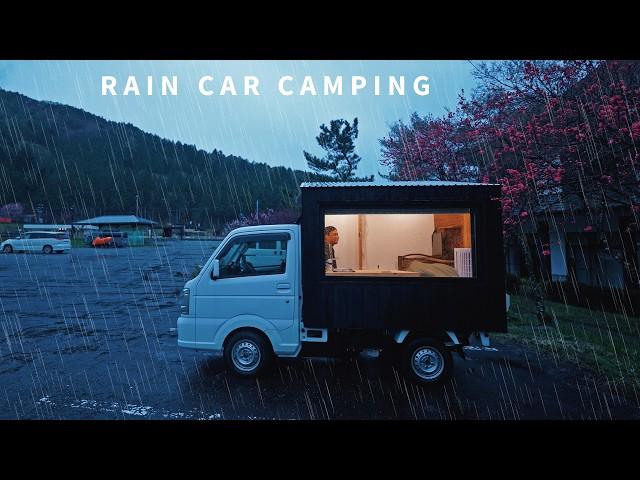 [Heavy Rain. Car Camping Trip] Unexpected weather. Thai dish, Gapao rice