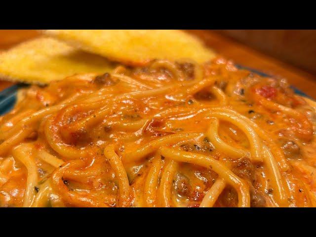 Easy Cheesy Baked Spaghetti