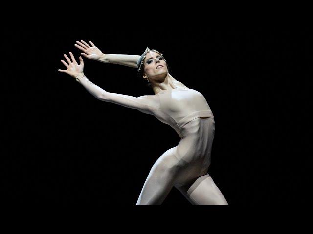 2 CHAPTERS LOVE | Sharon Eyal | Backstage | Staatsballett Berlin