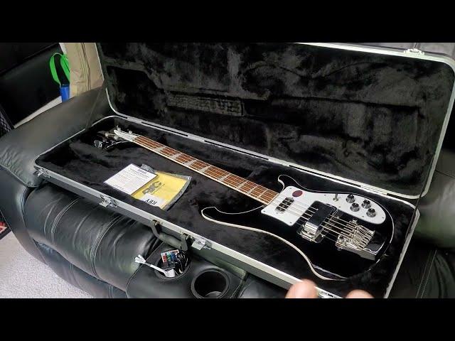 Rickenbacker 4003 - Review, Copper Shielding, String Mute Tweaks & Riffing