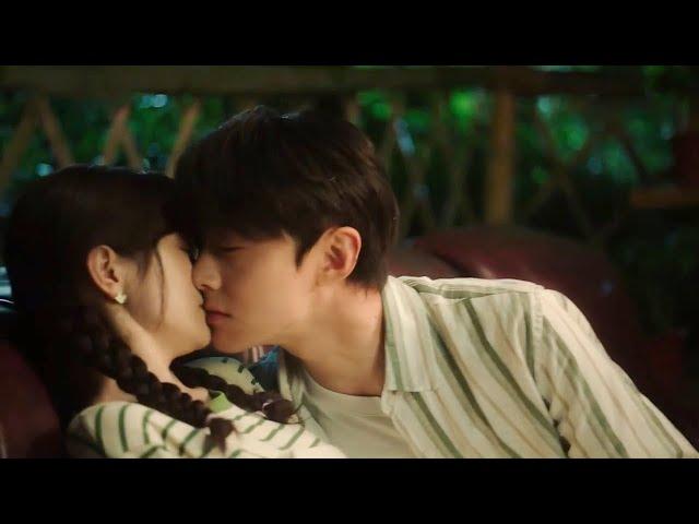 [Full Version] Handsome boss confessed to the girl and kissed herLove Story Movie