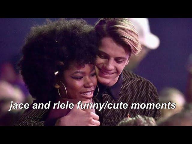 Chenry being an iconic duo for 3 mins straight (jace norman & riele downs )