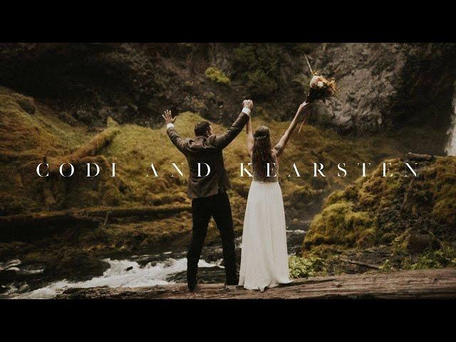 A Woodsy Forest Wedding at Loloma Lodge on the McKenzie River